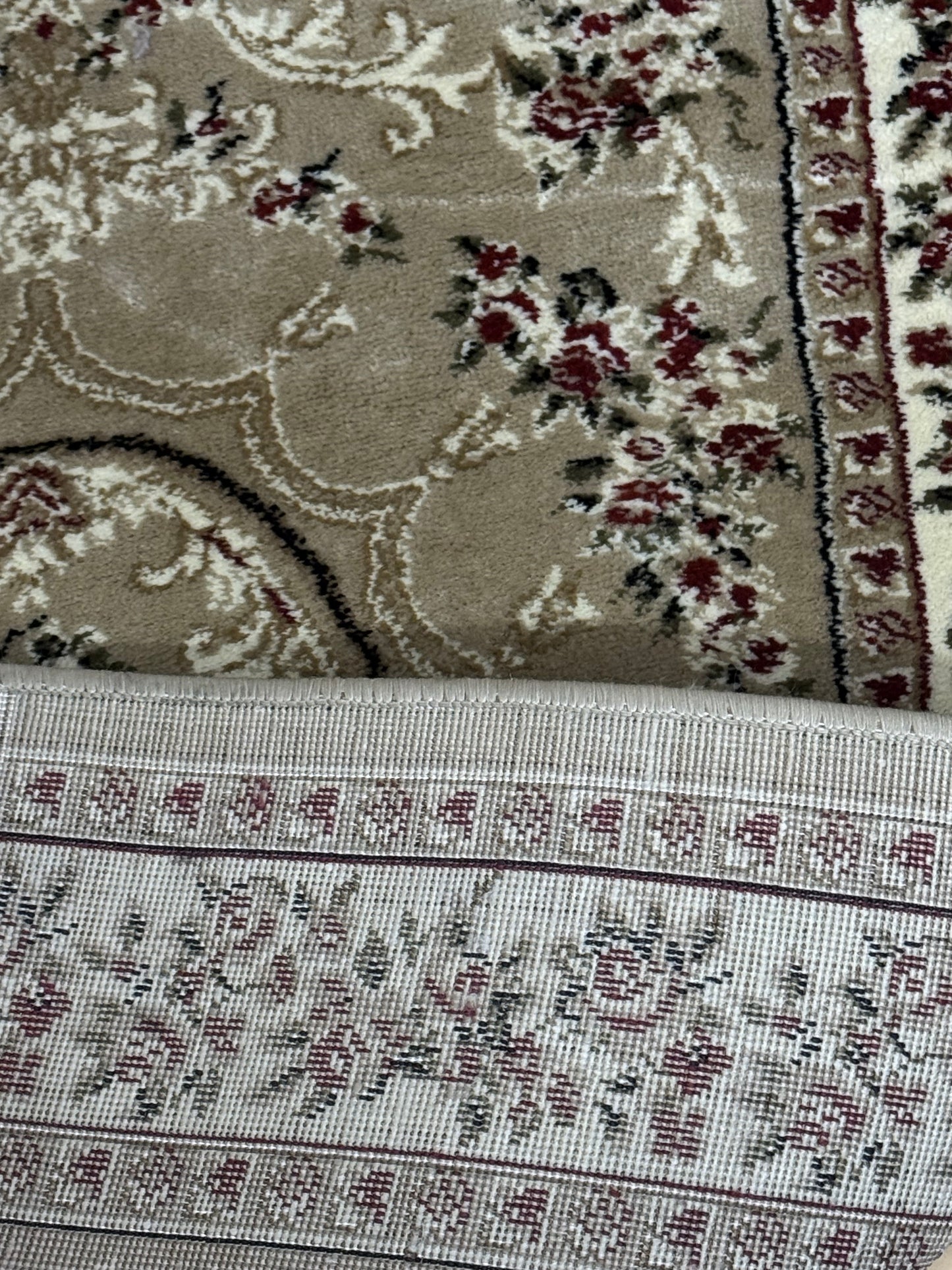 Traversa cu Insertii Florale si Medalion ,Bej/Maro