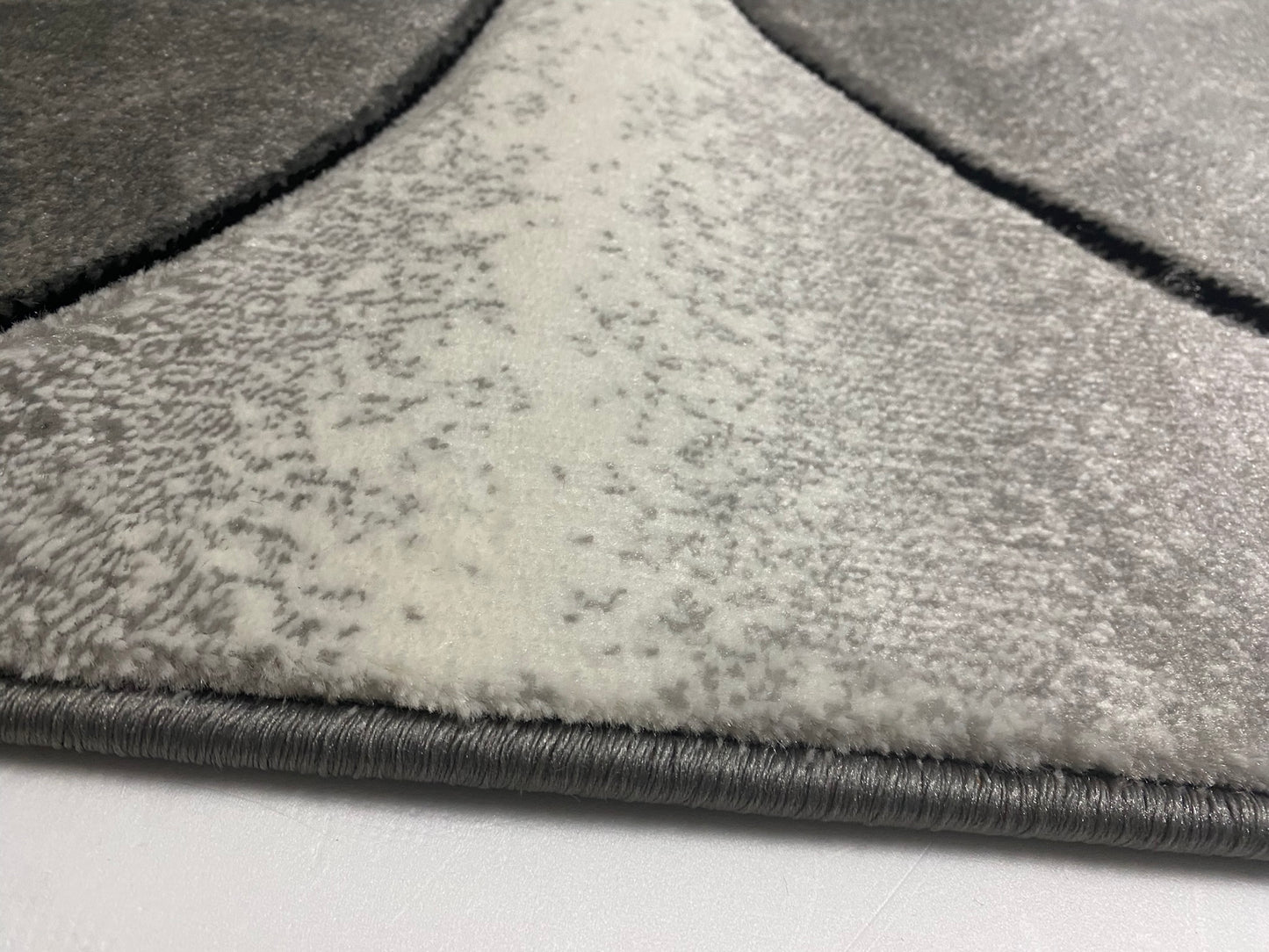 Traversa cu Insertii Geometrice Tip Cercuri ,Gri/Bej/Negru Pipit