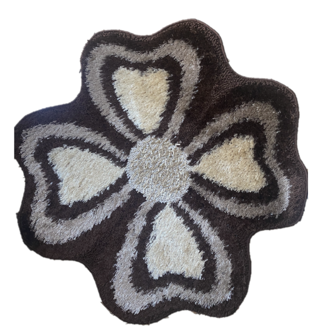 Covor pufos Tip Trifoi de Matase,Maro/Crem