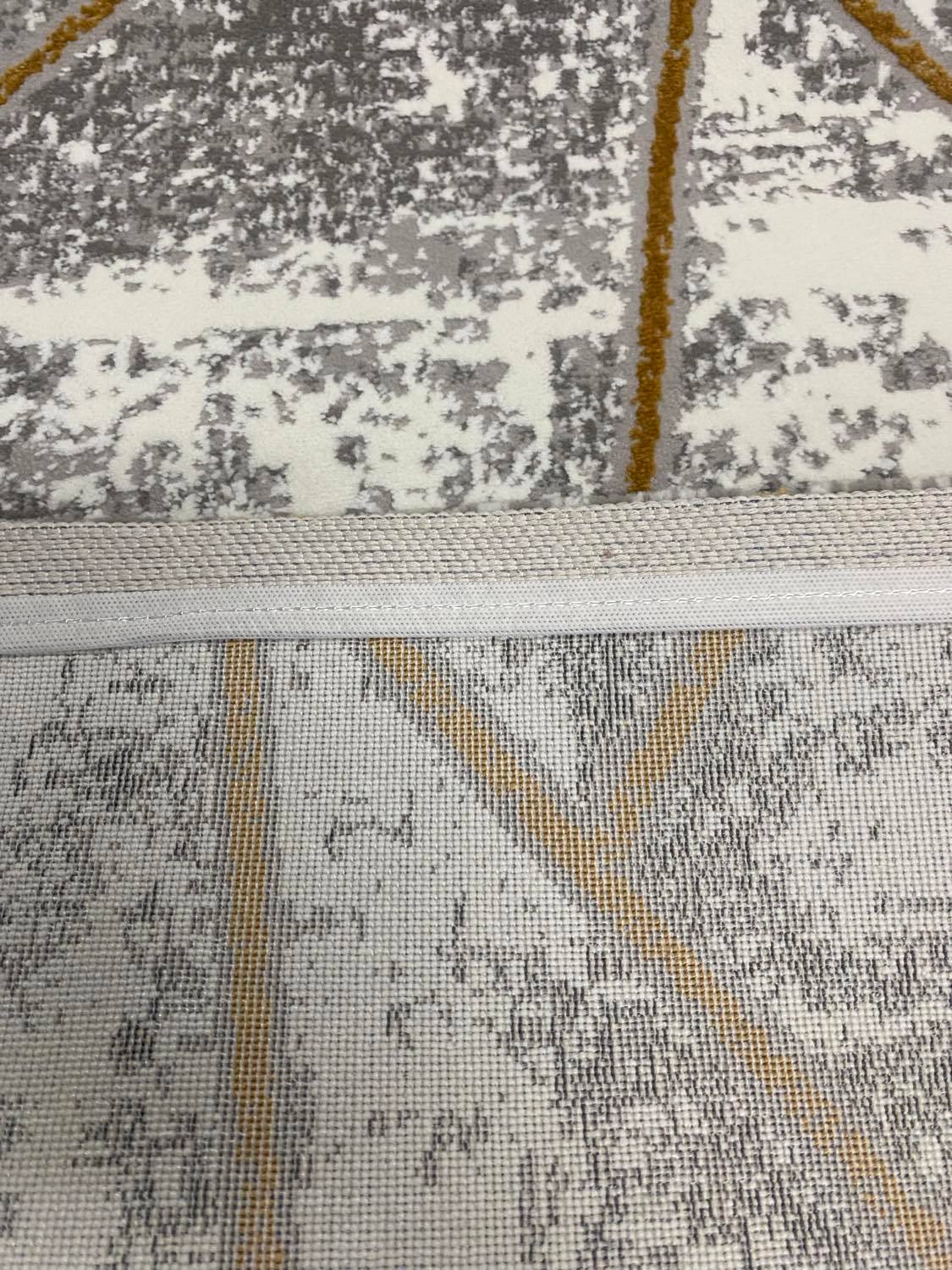 Covor Modern cu Insertii Geometrice de tip Triunghiuri, Galben/Gri/Crem