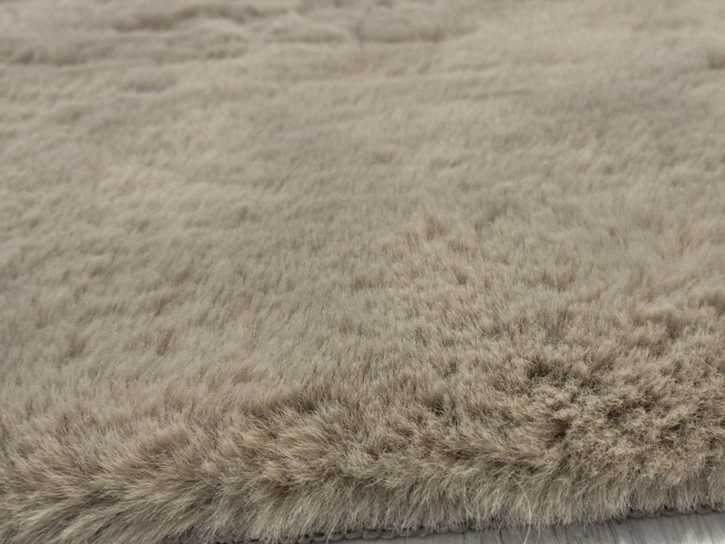 Covor Pufos tip Blanita Rabbit,Cappuccino