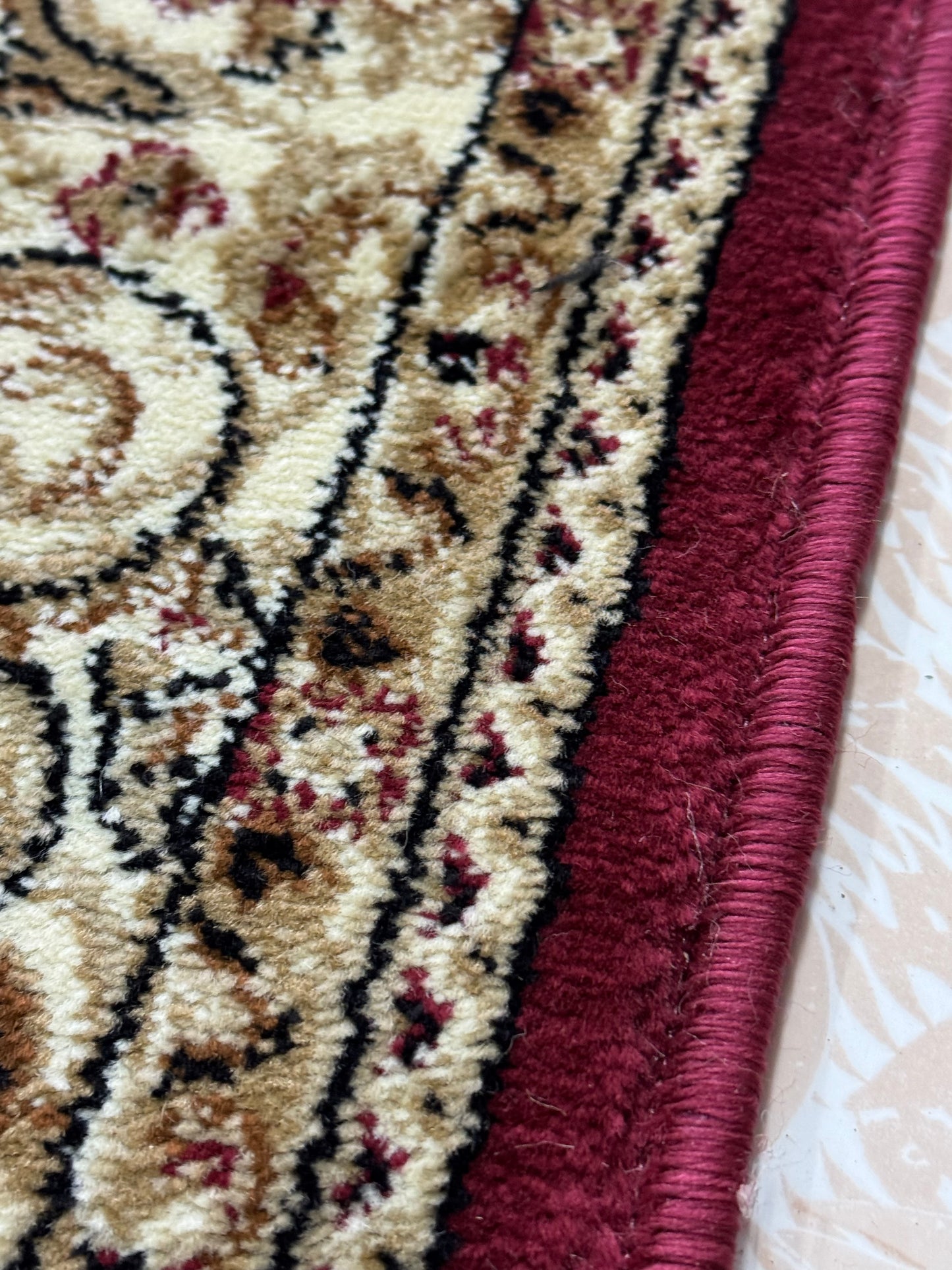 Traversa cu Medalion si Insertii Florale ,Grena