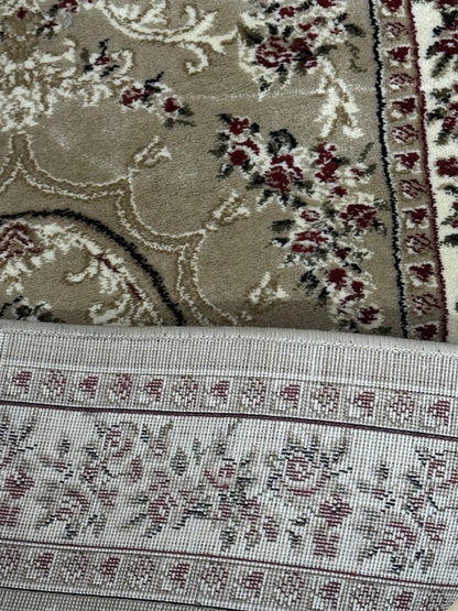 Traversa cu Insertii Florale si Medalion ,Bej/Maro