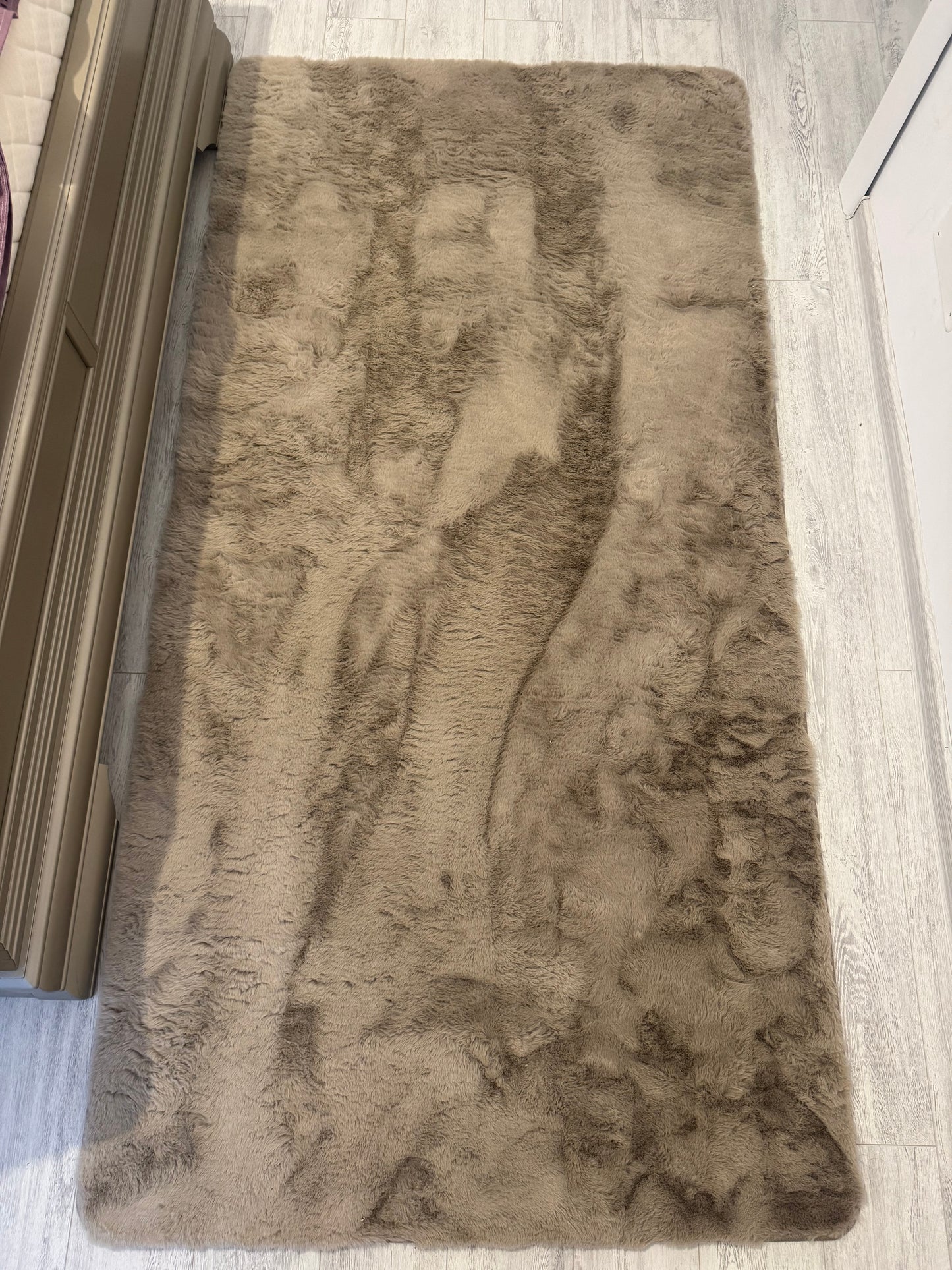 Covor Pufos tip Blanita Rabbit,Cappuccino