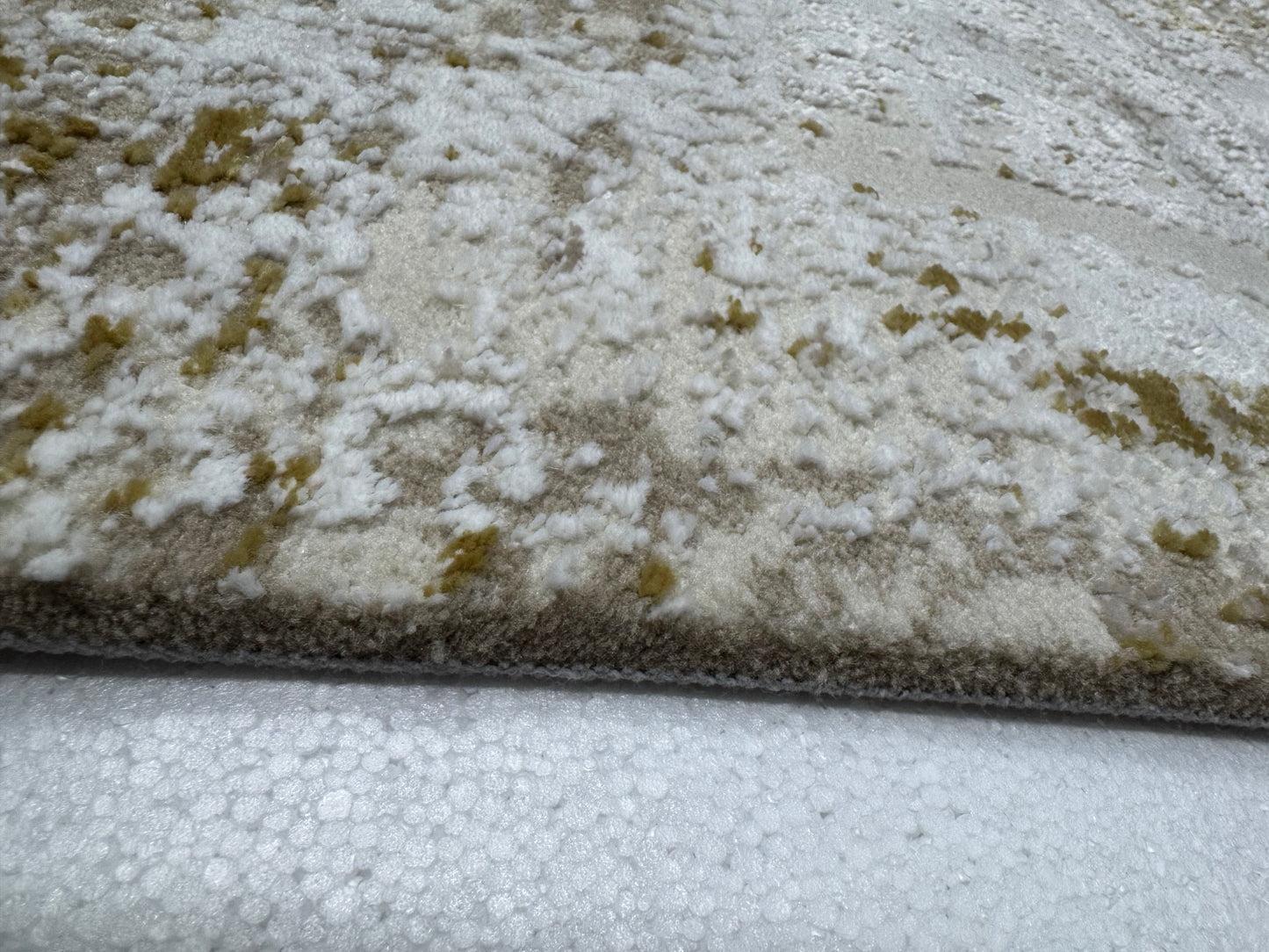 Covor Premium Modern Cu Insertii Moderne si Franjuri ,Bej/Galben